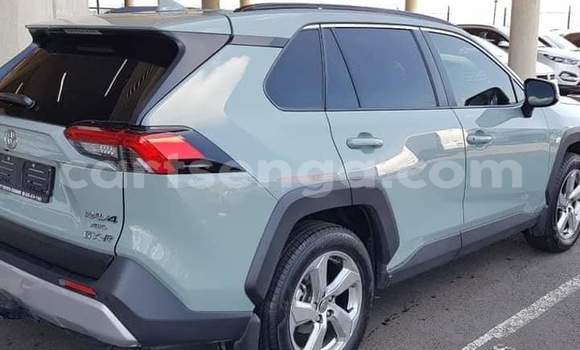 Nunua Ilio tumika Toyota RAV4 Green Gari ndani ya Manzini nchini Manzini Nunua Ilio tumika Toyota RAV4 Green Gari ndani ya Manzini nchini Manzini