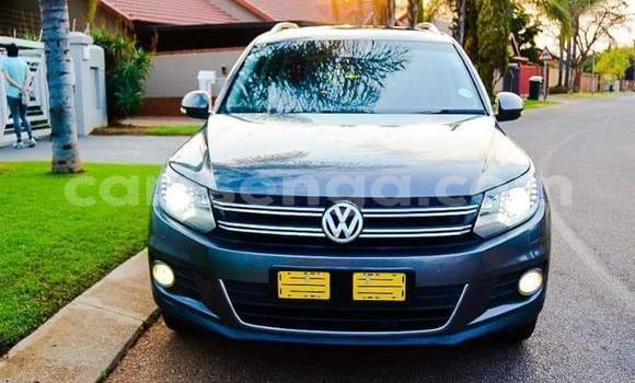 Nunua Ilio tumika Volkswagen Tiguan Black Gari ndani ya Mankayane nchini Manzini Nunua Ilio tumika Volkswagen Tiguan Black Gari ndani ya Mankayane nchini Manzini