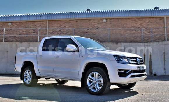 Nunua Ilio tumika Volkswagen Amarok Silver Gari ndani ya Mbabane nchini Manzini Nunua Ilio tumika Volkswagen Amarok Silver Gari ndani ya Mbabane nchini Manzini