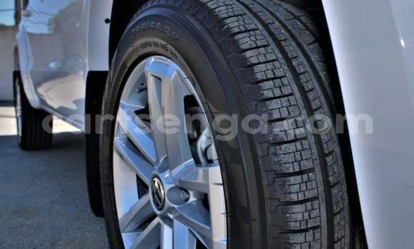Nunua Ilio tumika Volkswagen Amarok Silver Gari ndani ya Mbabane nchini Manzini Nunua Ilio tumika Volkswagen Amarok Silver Gari ndani ya Mbabane nchini Manzini