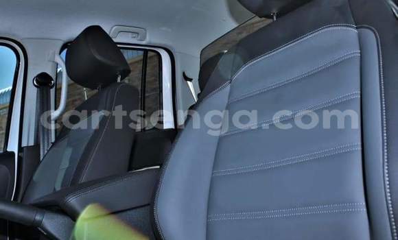 Nunua Ilio tumika Volkswagen Amarok Silver Gari ndani ya Mbabane nchini Manzini Nunua Ilio tumika Volkswagen Amarok Silver Gari ndani ya Mbabane nchini Manzini