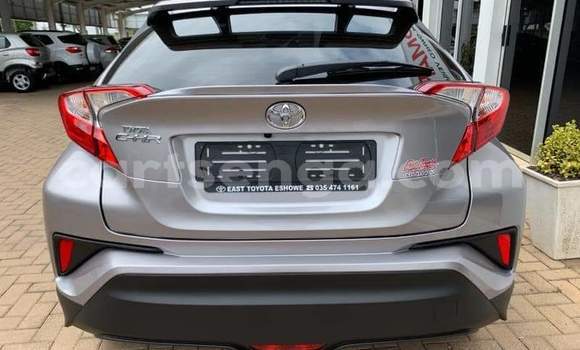 Nunua Ilio tumika Toyota C-HR Silver Gari ndani ya Manzini nchini Manzini Nunua Ilio tumika Toyota C-HR Silver Gari ndani ya Manzini nchini Manzini