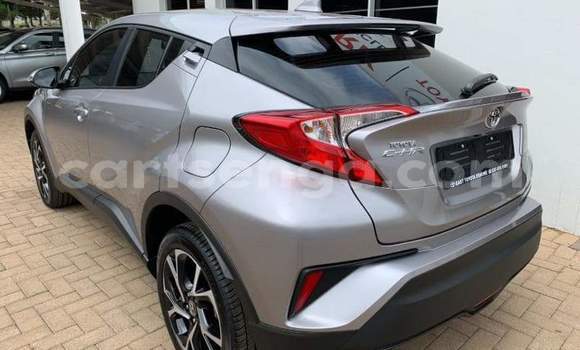 Nunua Ilio tumika Toyota C-HR Silver Gari ndani ya Manzini nchini Manzini Nunua Ilio tumika Toyota C-HR Silver Gari ndani ya Manzini nchini Manzini