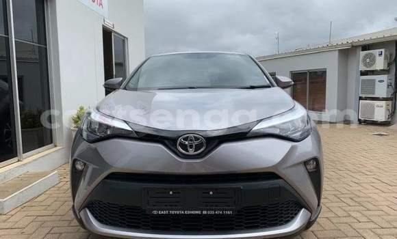 Nunua Ilio tumika Toyota C-HR Silver Gari ndani ya Manzini nchini Manzini Nunua Ilio tumika Toyota C-HR Silver Gari ndani ya Manzini nchini Manzini