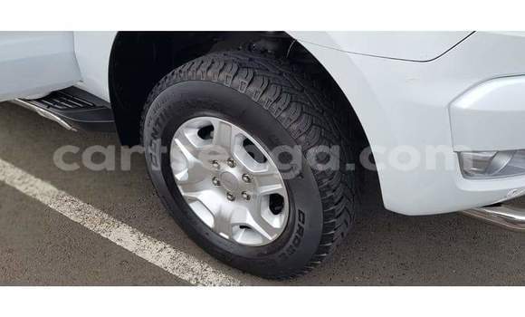 Nunua Ilio tumika Ford Ranger White Gari ndani ya Ngomane nchini Wilaya ya Lubombo Nunua Ilio tumika Ford Ranger White Gari ndani ya Ngomane nchini Wilaya ya Lubombo