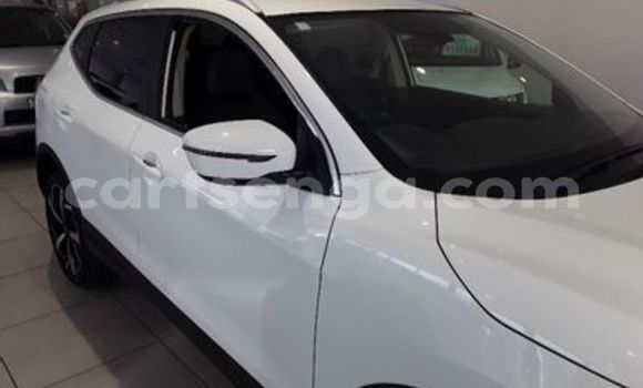 Nunua Ilio tumika Nissan Qashqai White Gari ndani ya Manzini nchini Manzini