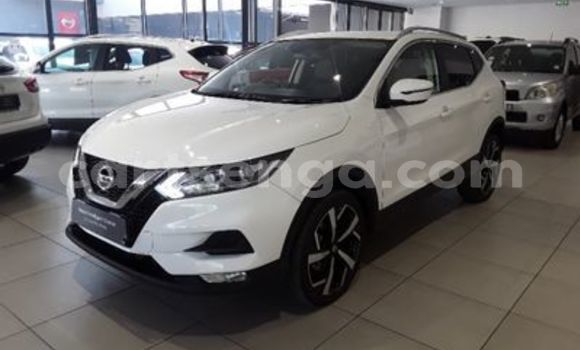 Buy Used Nissan Qashqai White Car in Manzini in Manzini Buy Used Nissan Qashqai White Car in Manzini in Manzini