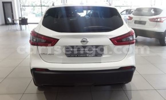 Buy Used Nissan Qashqai White Car in Manzini in Manzini Buy Used Nissan Qashqai White Car in Manzini in Manzini