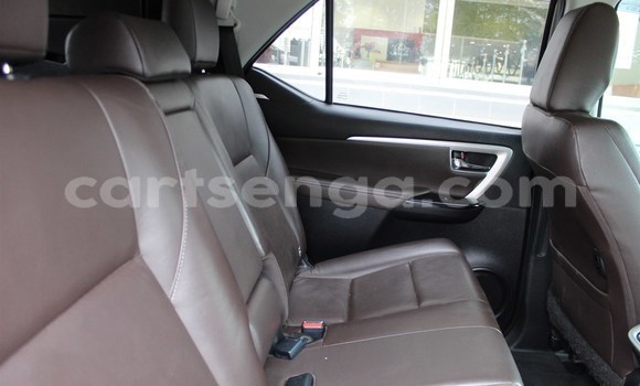 Buy Used Toyota Fortuner Silver Car in Mbabane in Manzini Buy Used Toyota Fortuner Silver Car in Mbabane in Manzini