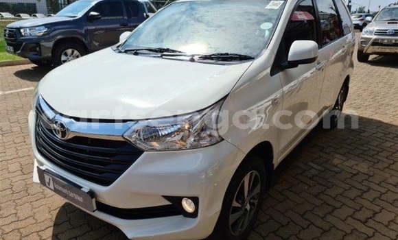 Buy Used Toyota Avanza White Car in Mbabane in Manzini Buy Used Toyota Avanza White Car in Mbabane in Manzini