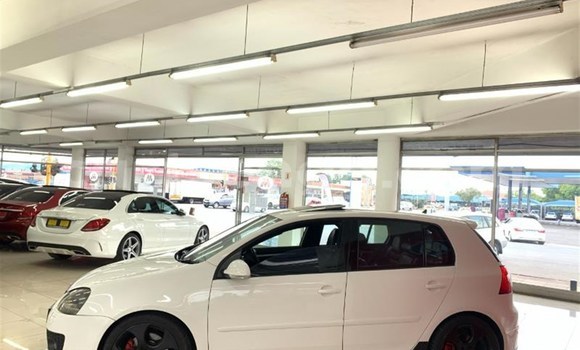 Buy Used Volkswagen Golf GTI White Car in Mbabane in Manzini Buy Used Volkswagen Golf GTI White Car in Mbabane in Manzini