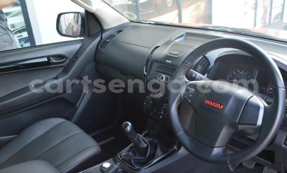 Buy Used Isuzu D–MAX Red Car in Mbabane in Manzini Buy Used Isuzu D–MAX Red Car in Mbabane in Manzini