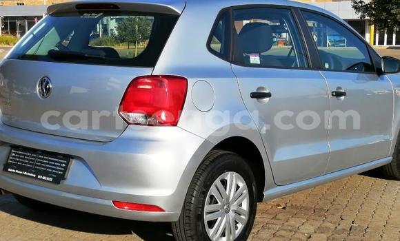 Nunua Ilio tumika Volkswagen Polo Silver Gari ndani ya Manzini nchini Manzini Nunua Ilio tumika Volkswagen Polo Silver Gari ndani ya Manzini nchini Manzini