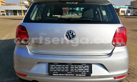 Nunua Ilio tumika Volkswagen Polo Silver Gari ndani ya Manzini nchini Manzini Nunua Ilio tumika Volkswagen Polo Silver Gari ndani ya Manzini nchini Manzini