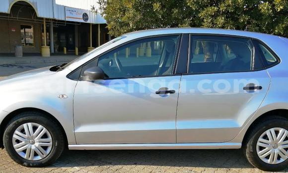 Nunua Ilio tumika Volkswagen Polo Silver Gari ndani ya Manzini nchini Manzini Nunua Ilio tumika Volkswagen Polo Silver Gari ndani ya Manzini nchini Manzini