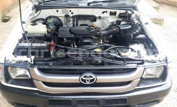 Acheter Occasion Voiture Toyota Hilux Blanc à Bhunya, Manzini Acheter Occasion Voiture Toyota Hilux Blanc à Bhunya, Manzini