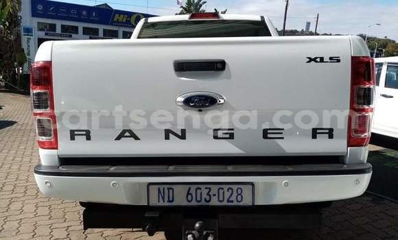 Nunua Ilio tumika Ford Ranger White Gari ndani ya Manzini nchini Manzini Nunua Ilio tumika Ford Ranger White Gari ndani ya Manzini nchini Manzini