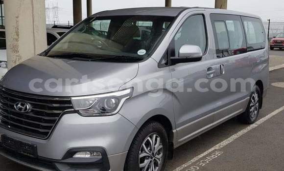 Nunua Ilio tumika Hyundai H1 Silver Gari ndani ya Mankayane nchini Manzini Nunua Ilio tumika Hyundai H1 Silver Gari ndani ya Mankayane nchini Manzini