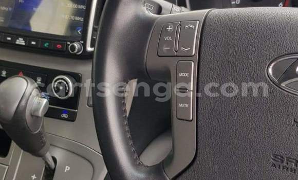 Acheter Occasion Voiture Hyundai H1 Gris à Mankayane, Manzini Acheter Occasion Voiture Hyundai H1 Gris à Mankayane, Manzini