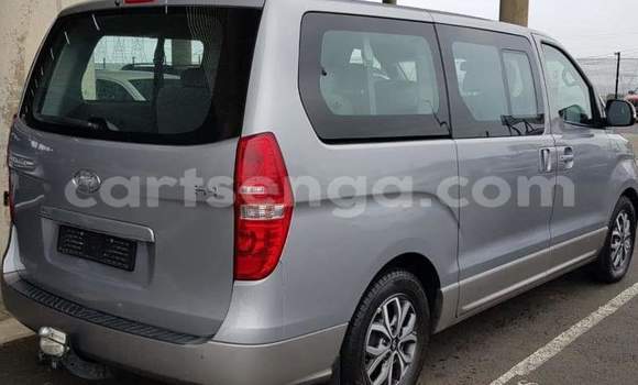 Acheter Occasion Voiture Hyundai H1 Gris à Mankayane, Manzini Acheter Occasion Voiture Hyundai H1 Gris à Mankayane, Manzini