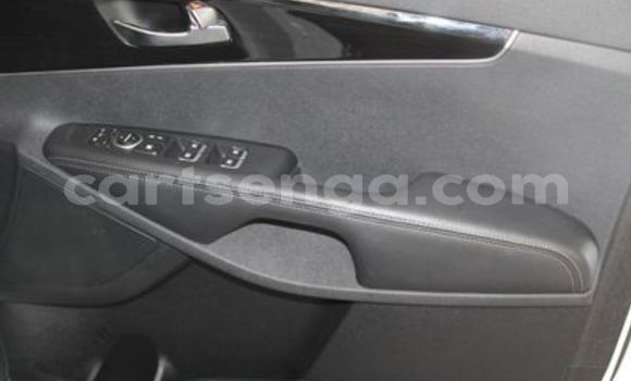 Buy Used Kia Sorento White Car in Big Bend in Lubombo District Buy Used Kia Sorento White Car in Big Bend in Lubombo District