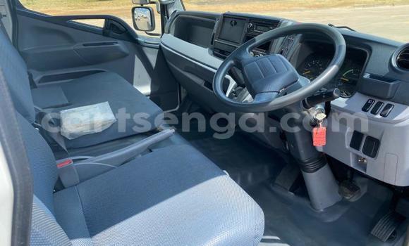 Nunua Ilio tumika Mitsubishi L400 White Lori ndani ya Mbabane nchini Manzini Nunua Ilio tumika Mitsubishi L400 White Lori ndani ya Mbabane nchini Manzini