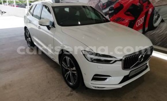 Nunua Ilio tumika Volvo XC60 White Gari ndani ya Manzini nchini Manzini