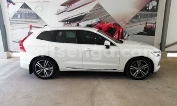 Buy Used Volvo XC60 White Car in Manzini in Manzini Buy Used Volvo XC60 White Car in Manzini in Manzini