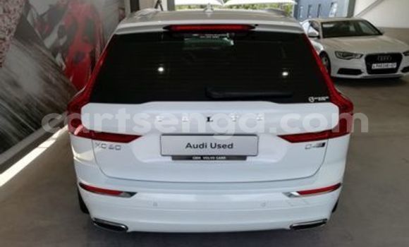 Buy Used Volvo XC60 White Car in Manzini in Manzini Buy Used Volvo XC60 White Car in Manzini in Manzini