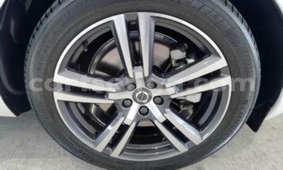 Buy Used Volvo XC60 White Car in Manzini in Manzini Buy Used Volvo XC60 White Car in Manzini in Manzini