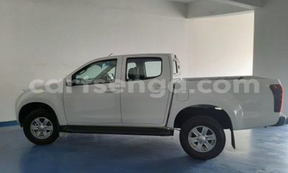 Buy Used Isuzu KB White Car in Big Bend in Lubombo District Buy Used Isuzu KB White Car in Big Bend in Lubombo District
