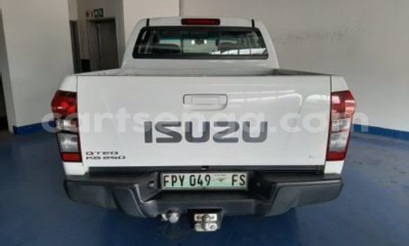 Buy Used Isuzu KB White Car in Big Bend in Lubombo District Buy Used Isuzu KB White Car in Big Bend in Lubombo District