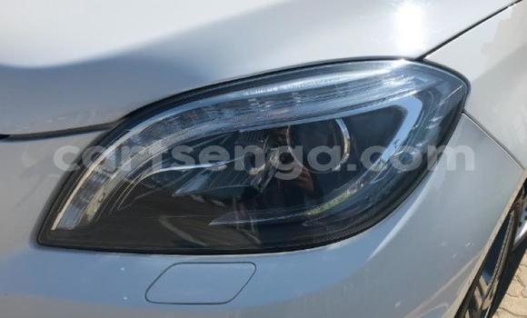 Nunua Ilio tumika Mercedes‒Benz ML–Class White Gari ndani ya Mbabane nchini Manzini Nunua Ilio tumika Mercedes‒Benz ML–Class White Gari ndani ya Mbabane nchini Manzini