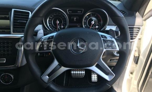 Nunua Ilio tumika Mercedes‒Benz ML–Class White Gari ndani ya Mbabane nchini Manzini Nunua Ilio tumika Mercedes‒Benz ML–Class White Gari ndani ya Mbabane nchini Manzini