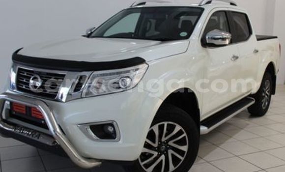 Nunua Ilio tumika Nissan Navara White Gari ndani ya Big Bend nchini Lubombo