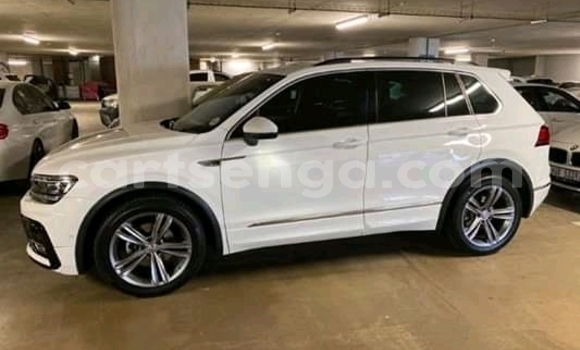 Buy Used Volkswagen Tiguan Silver Car in Ezulwini in Hhohho Buy Used Volkswagen Tiguan Silver Car in Ezulwini in Hhohho