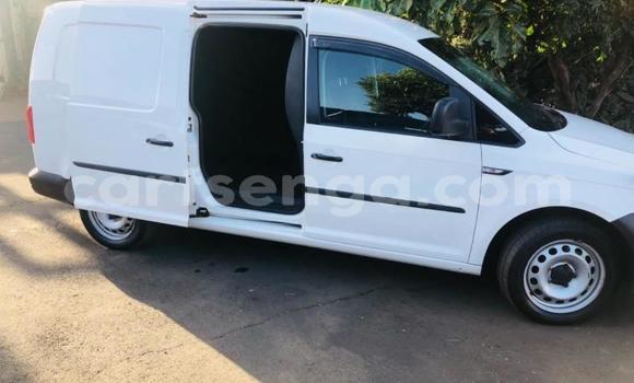 Buy Used Volkswagen Caddy White Car in Ezulwini in Hhohho Buy Used Volkswagen Caddy White Car in Ezulwini in Hhohho