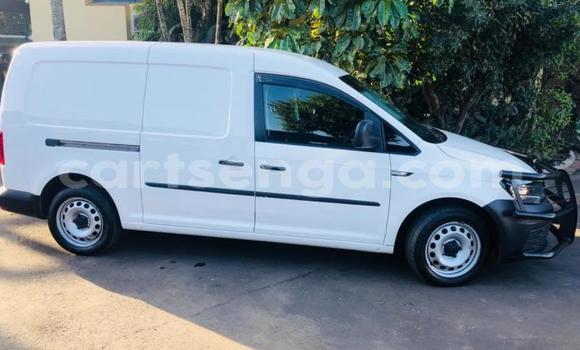 Buy Used Volkswagen Caddy White Car in Ezulwini in Hhohho Buy Used Volkswagen Caddy White Car in Ezulwini in Hhohho