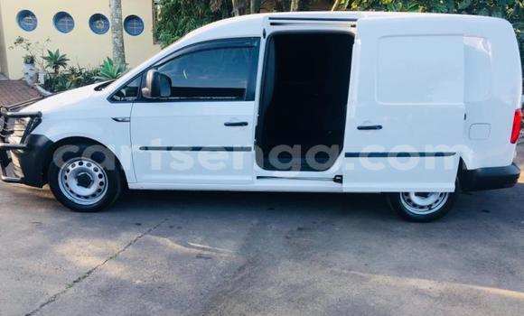Buy Used Volkswagen Caddy White Car in Ezulwini in Hhohho Buy Used Volkswagen Caddy White Car in Ezulwini in Hhohho