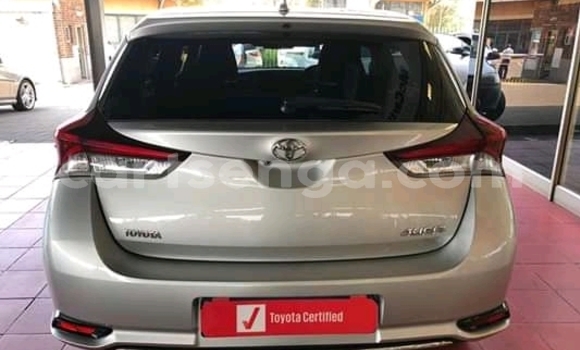 Buy Used Toyota Auris Silver Car in Ezulwini in Hhohho Buy Used Toyota Auris Silver Car in Ezulwini in Hhohho