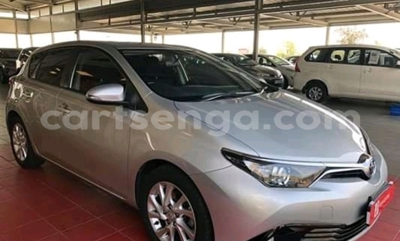 Buy Used Toyota Auris Silver Car in Ezulwini in Hhohho Buy Used Toyota Auris Silver Car in Ezulwini in Hhohho