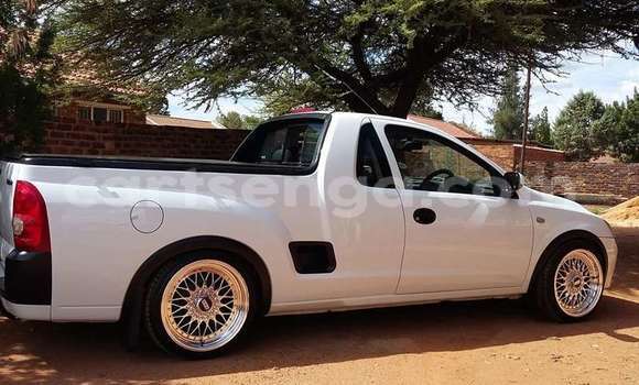 Nunua Ilio tumika Opel Corsa White Gari ndani ya Big Bend nchini Wilaya ya Lubombo Nunua Ilio tumika Opel Corsa White Gari ndani ya Big Bend nchini Wilaya ya Lubombo