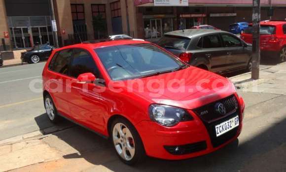 Nunua Ilio tumika Volkswagen Golf Red Gari ndani ya Bulembu nchini Hhohho