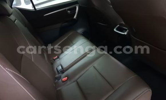 Acheter Occasion Voiture Toyota Fortuner Blanc à Ezulwini, Hhohho Acheter Occasion Voiture Toyota Fortuner Blanc à Ezulwini, Hhohho