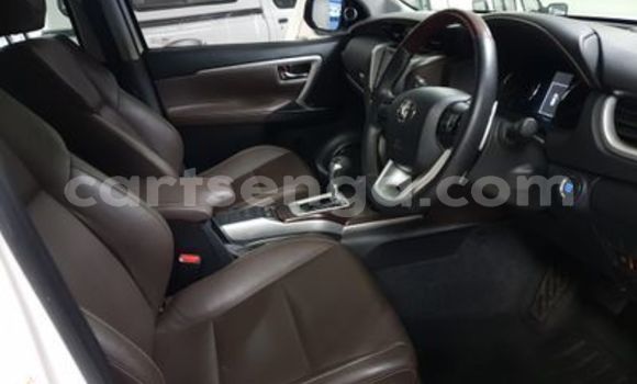Acheter Occasion Voiture Toyota Fortuner Blanc à Ezulwini, Hhohho Acheter Occasion Voiture Toyota Fortuner Blanc à Ezulwini, Hhohho