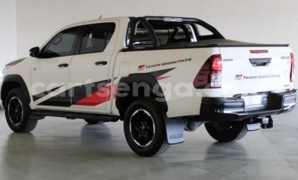 Buy Used Toyota Hilux White Car in Ezulwini in Hhohho Buy Used Toyota Hilux White Car in Ezulwini in Hhohho