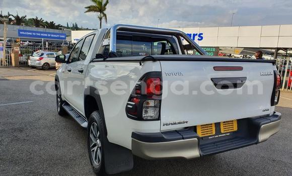 Buy Used Toyota Hilux White Car in Manzini in Manzini Buy Used Toyota Hilux White Car in Manzini in Manzini