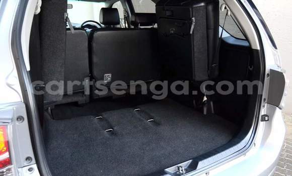 Acheter Occasion Voiture Toyota Fortuner Gris à Ezulwini, Hhohho Acheter Occasion Voiture Toyota Fortuner Gris à Ezulwini, Hhohho