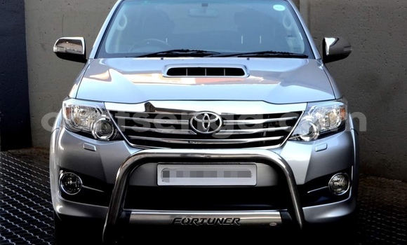 Acheter Occasion Voiture Toyota Fortuner Gris à Ezulwini, Hhohho Acheter Occasion Voiture Toyota Fortuner Gris à Ezulwini, Hhohho