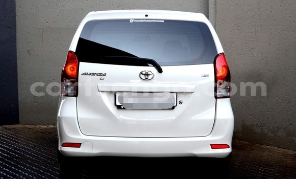 Acheter Occasion Voiture Toyota Avanza Blanc à Hlatikulu, Shiselweni District Acheter Occasion Voiture Toyota Avanza Blanc à Hlatikulu, Shiselweni District
